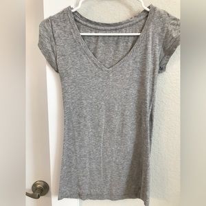 Basic Heather Gray Tee, V-neck Size XS